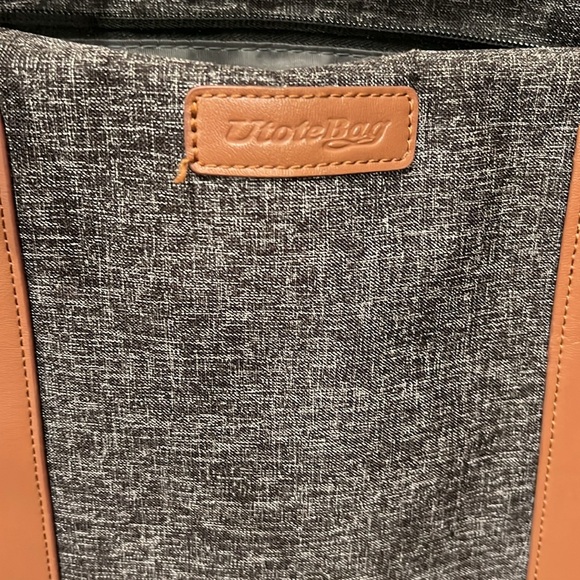 Utote Bag Gray and Tan Shoulder Laptop Bag - Picture 3 of 11